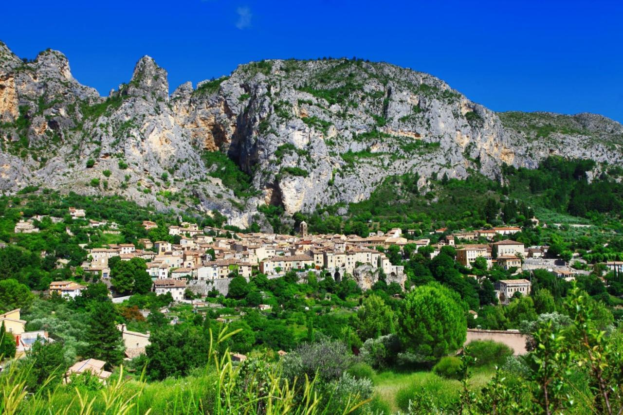 La Maison Des Collines Allemagne-en-Provence Esterno foto